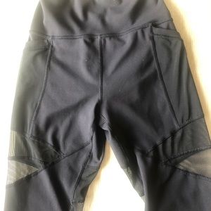 Lululemon mesh yoga pants